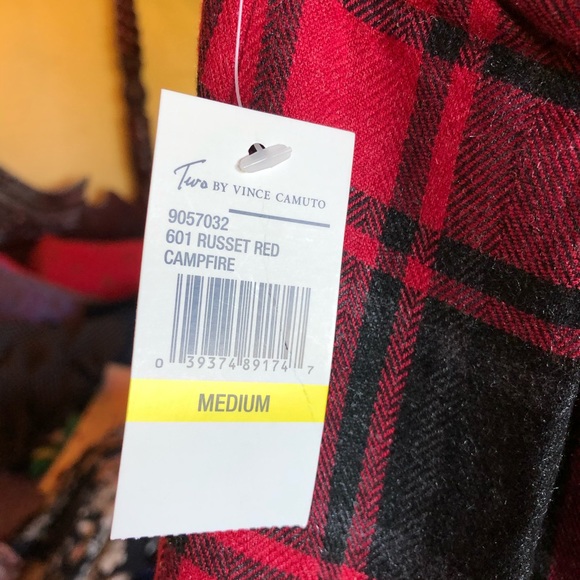 Two by Vince Camuto Giana flutter sleeve - Picture 4 of 7